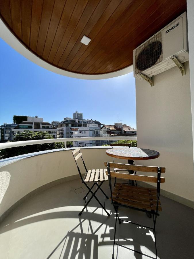 Belo Apto com churrasqueira a 100m da Praia Florianopolis Exterior foto